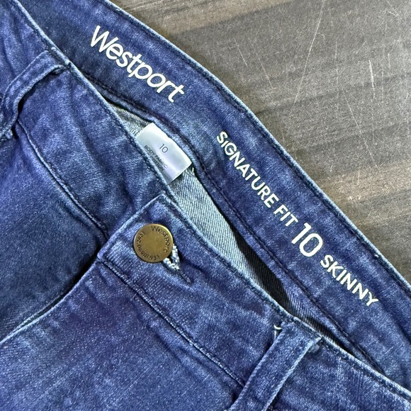 Westport Signature Fit Skinny Jeans Women's Size 10 Blue Embellished Side Detail - Picture 3 of 4
